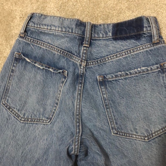 ripped mom jeans - Picture 3 of 5